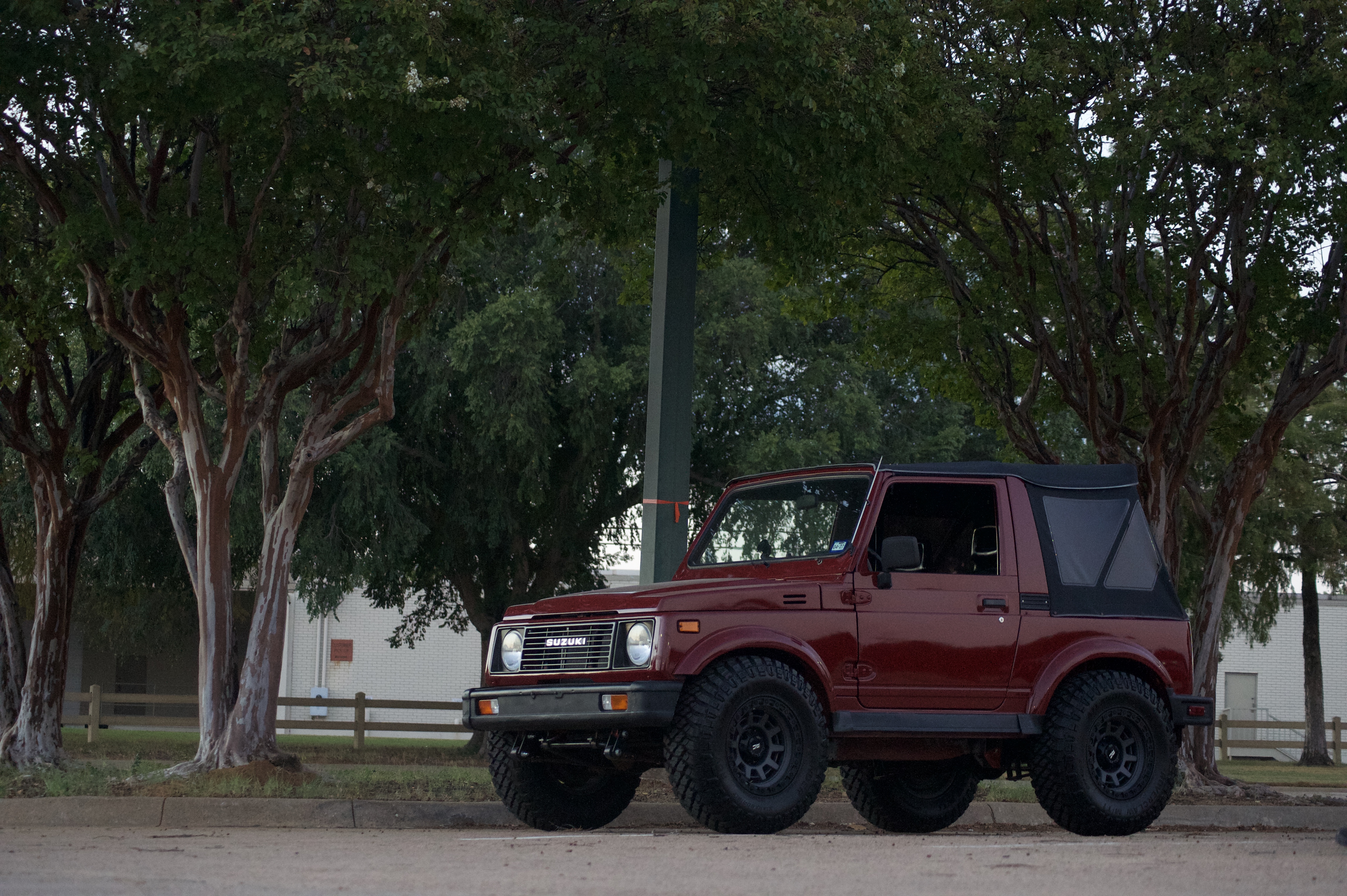 Automotive photograph, August 30, 2026