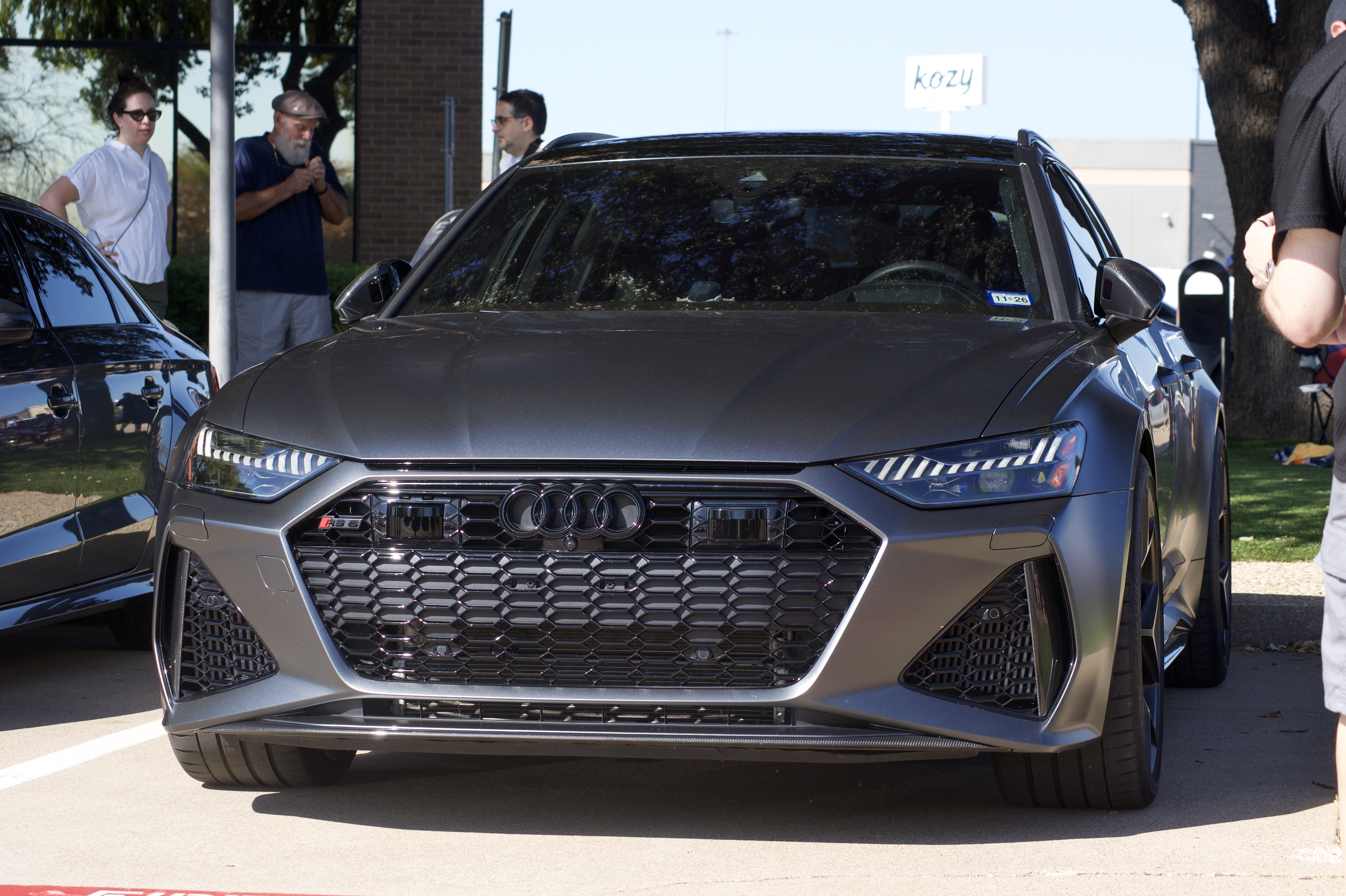 Automotive photograph, September 5, 2026